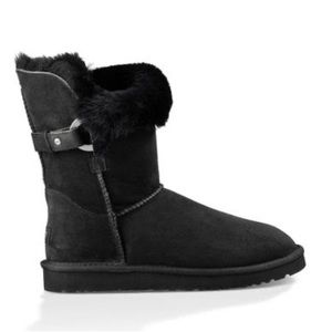 NWT AUTHENTIC UGG Nash Black Sz 8 Womens